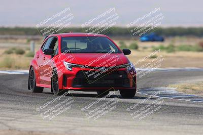 media/Sep-20-2025-Extreme Speed (Sat) [[1fcc23683c]]/Orange (Mid Intermediate)/Session 2 (Sunrise)/